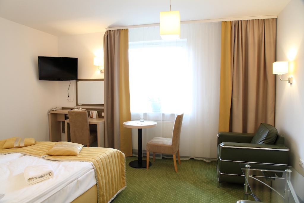 Arche Hotel Siedlce Quarto foto